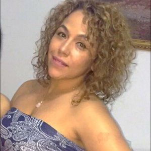 Meet your Posher, Ana